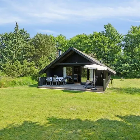 Urban - 140m From The Sea By Interhome Nyaraló *