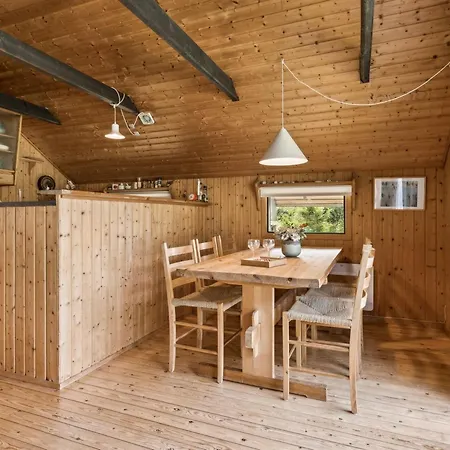 Urban - 140m From The Sea By Interhome Nyaraló *